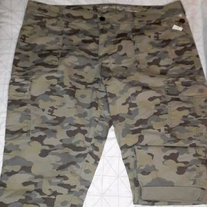 NWT Gap Camo Khakis Skinny Cargo Pants Women's 16R